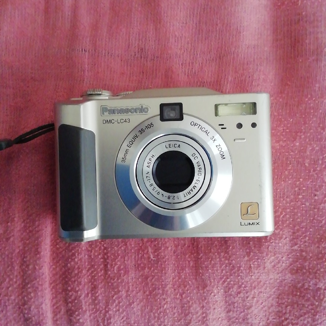 Panasonic(パナソニック)のパナソニックLuMIXデジカメ　DMC-LC43 スマホ/家電/カメラのカメラ(コンパクトデジタルカメラ)の商品写真