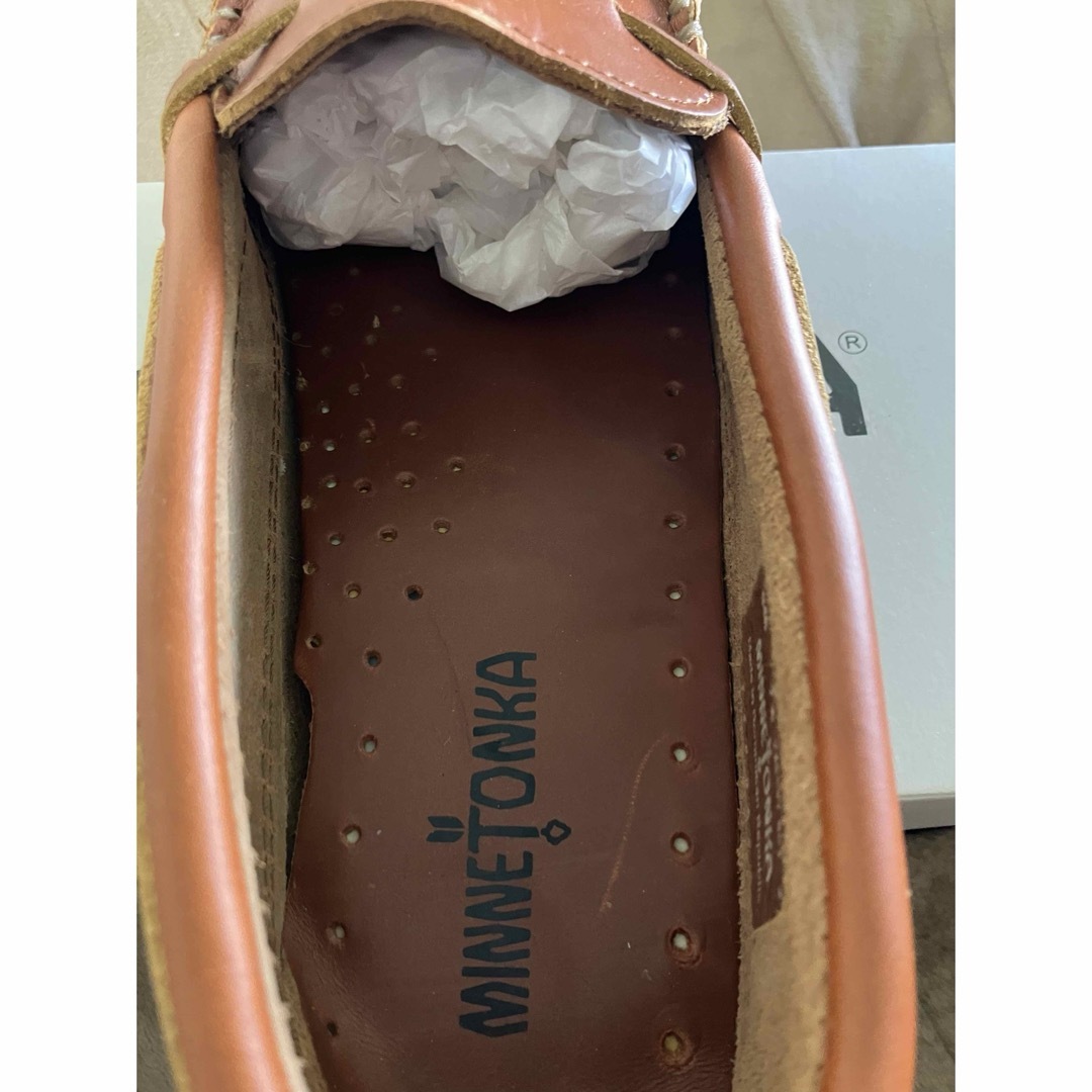 Minnetonka(ミネトンカ)の★新品★ミネトンカ ドライビングシューズ ライトブラウン/7h メンズの靴/シューズ(スリッポン/モカシン)の商品写真