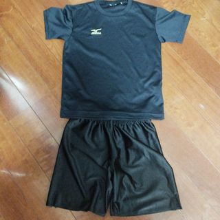 ミズノ(MIZUNO)のサッカー練習Tシャツ＆パンツ黒150センチ(ウェア)