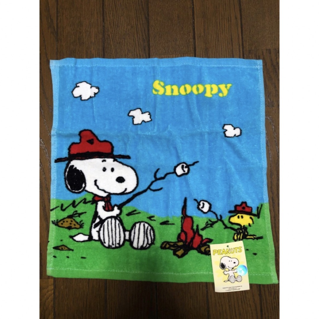 SNOOPY(スヌーピー)のピーナッツ ハンドタオル スヌーピー ハンカチ タオル エンタメ/ホビーのおもちゃ/ぬいぐるみ(キャラクターグッズ)の商品写真