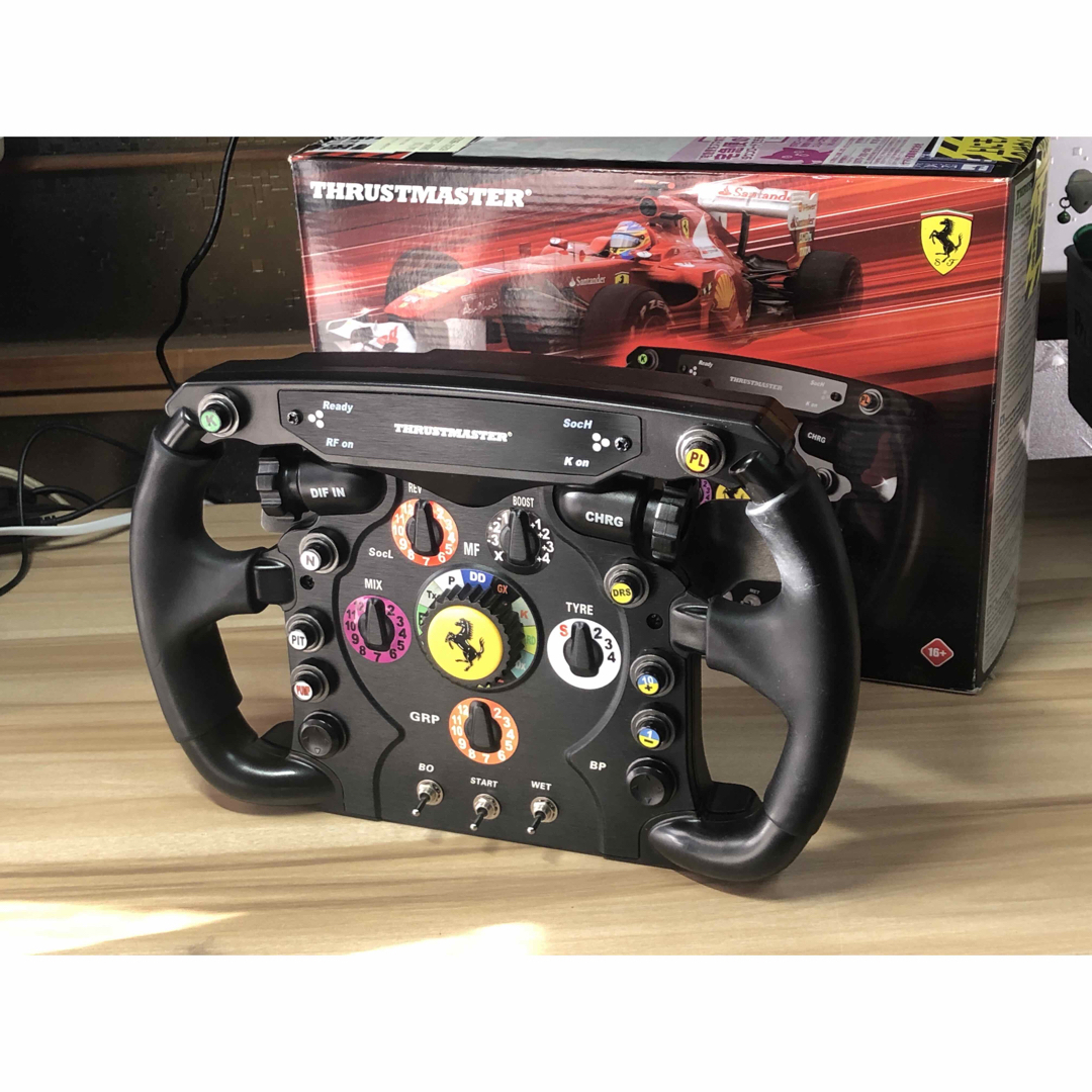 PlayStation(プレイステーション)の【最終値下げ】Thrustmaster Ferrari F1 Wheel エンタメ/ホビーのゲームソフト/ゲーム機本体(その他)の商品写真