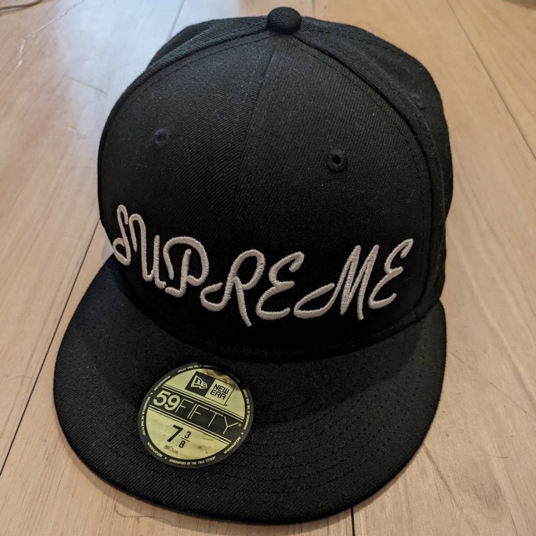 Supreme NEWERA script 23SS 7 3/8 BLACK | フリマアプリ ラクマ