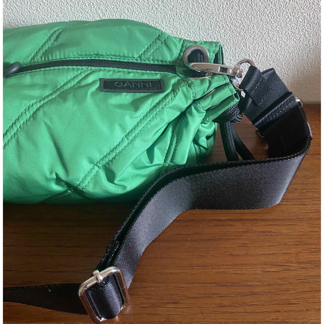 GANNI ガニー パデッドパネルバッグ GANNI ガニー パデッドパネルバッグ