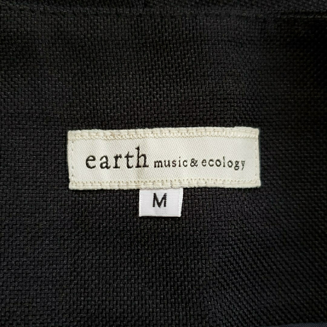 earth music & ecology(アースミュージックアンドエコロジー)のearthmusic&ecology ショート パンツ キュロット 金ボタン レディースのパンツ(ショートパンツ)の商品写真