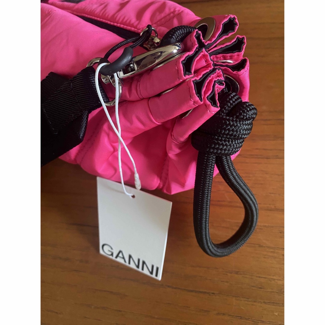 MAISON SPECIAL - GANNI ガニー パデッドパネルバッグの通販 by MAISON SPECIAL - GANNI ガニー パデッドパネルバッグの通販 by