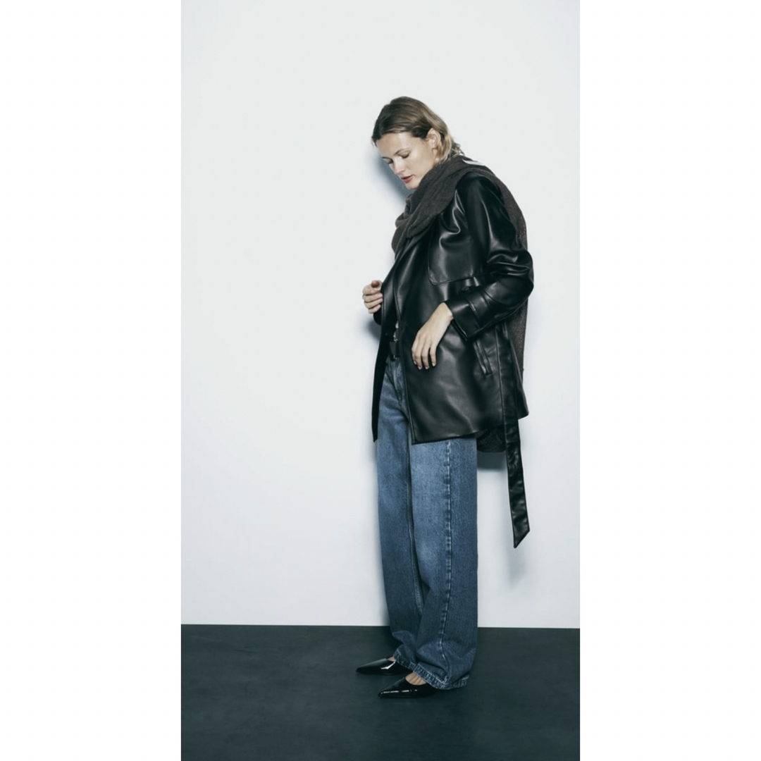 ZARA - クロップド フェイクレザー トレンチコート ZARA ザラ ZARA - クロップド フェイクレザー トレンチコート ZARA ザラ