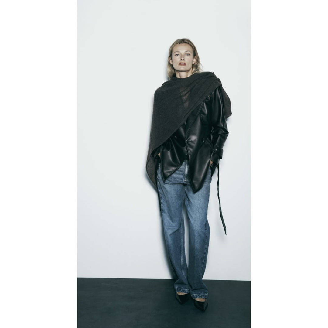 ZARA - クロップド フェイクレザー トレンチコート ZARA ザラ ZARA - クロップド フェイクレザー トレンチコート ZARA ザラ