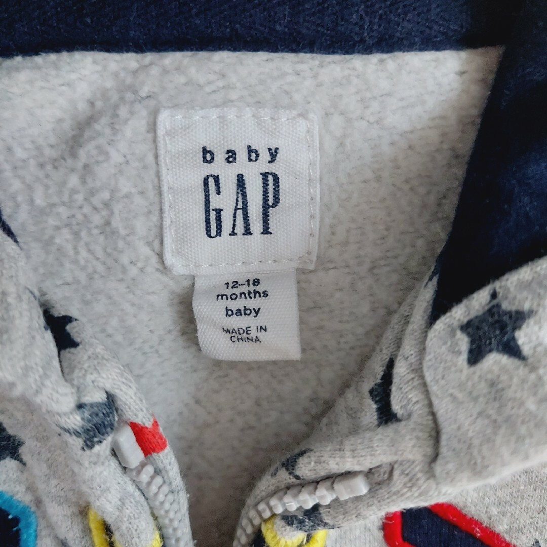 babyGAP(ベビーギャップ)のgap パーカー　80 キッズ/ベビー/マタニティのベビー服(~85cm)(トレーナー)の商品写真