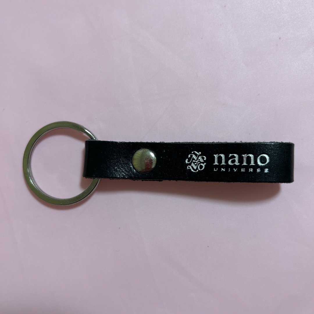 nano・universe(ナノユニバース)のナノユニバース　型押しロゴ　キーホルダー　ブラック　 メンズのファッション小物(キーホルダー)の商品写真