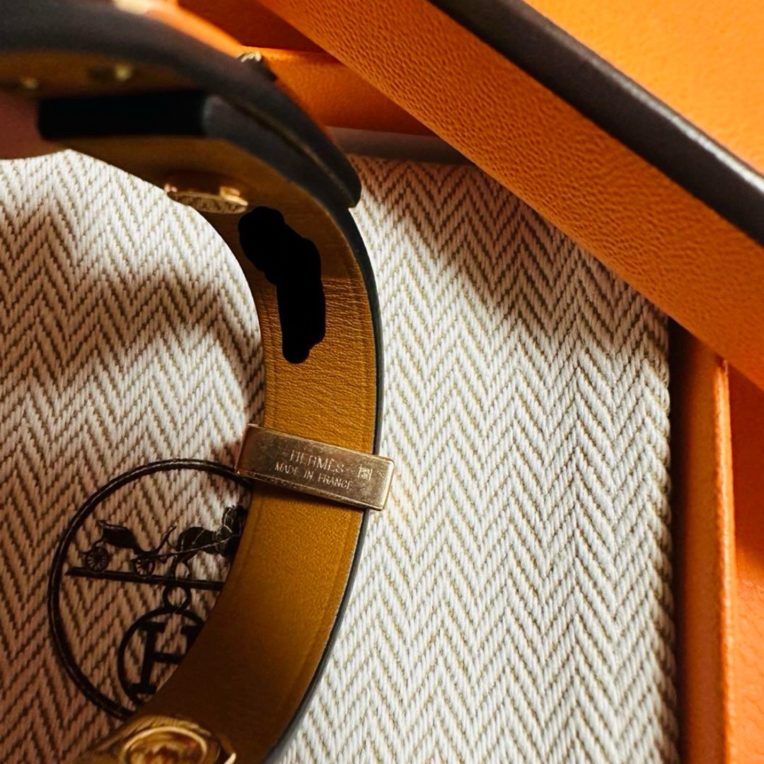 エルメスHERMES アス・ドゥ・クール レザーブレスレット ノワール