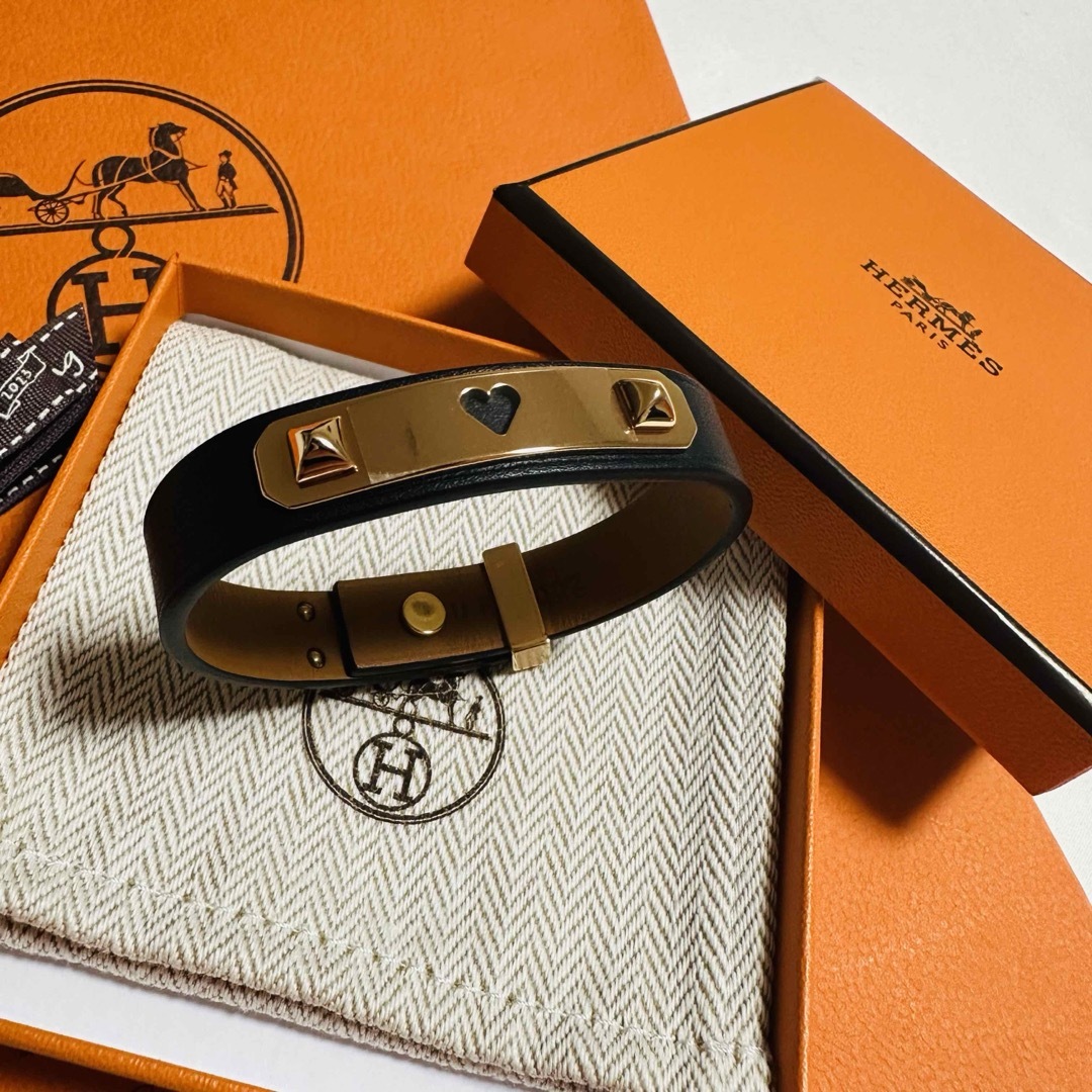 エルメスHERMES アス・ドゥ・クール レザーブレスレット ノワール | フリマアプリ ラクマ