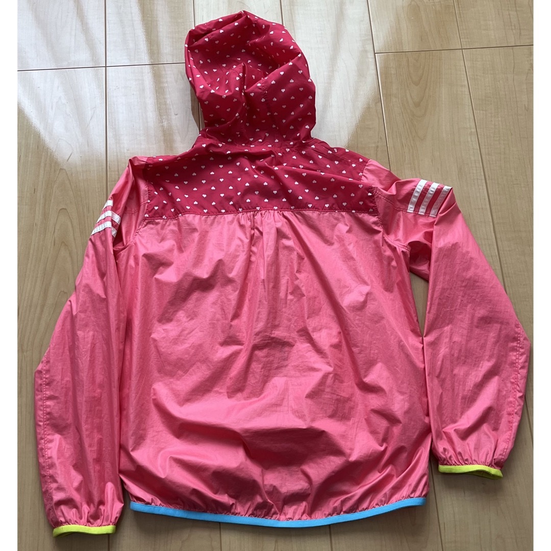 adidas(アディダス)のadidas薄手シャカシャカ子供用Mサイズ キッズ/ベビー/マタニティのキッズ服女の子用(90cm~)(ジャケット/上着)の商品写真