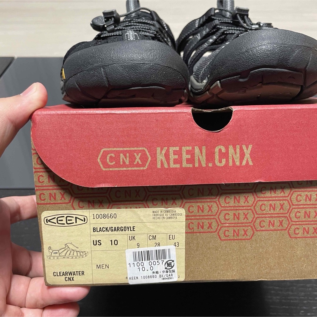 KEEN(キーン)のKEEN CLEARWATER CNX BLACK/GARGOYLE メンズの靴/シューズ(サンダル)の商品写真