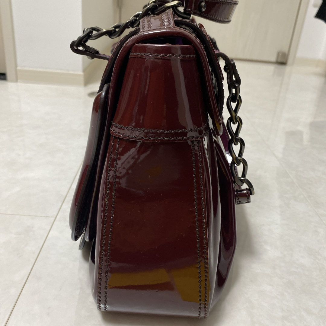 FENDI - FENDI ハンドバッグ エナメルの通販 by いちご's shop FENDI - FENDI ハンドバッグ エナメルの通販 by いちご's shop