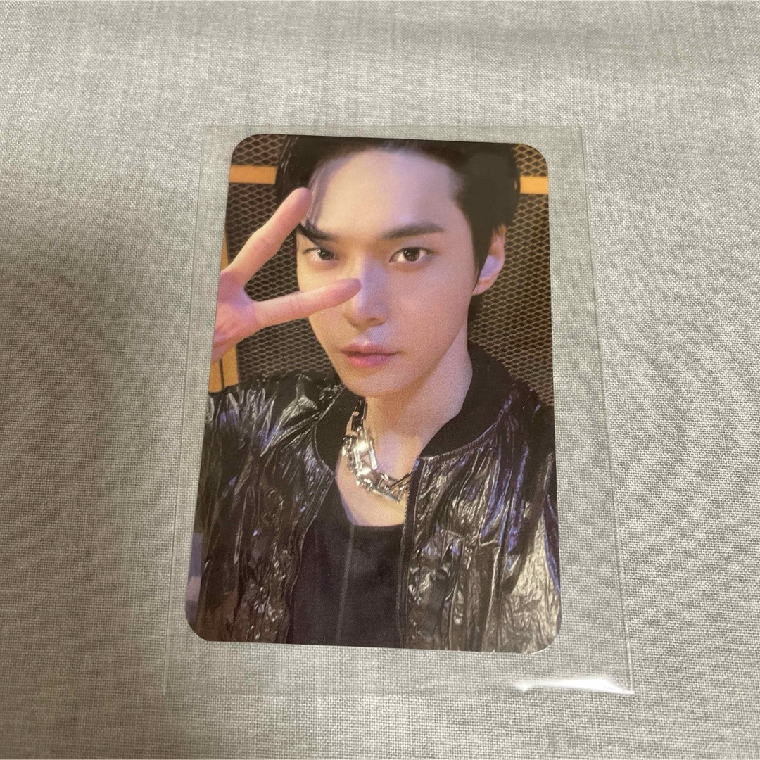 NCT127 sticker MD トレカ　ドヨン エンタメ/ホビーのタレントグッズ(アイドルグッズ)の商品写真