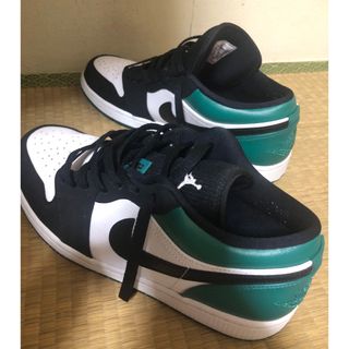 ナイキ(NIKE)の【良値】NIKE aj1 ロー　マイスティックグリーン　28cm スニーカー(スニーカー)