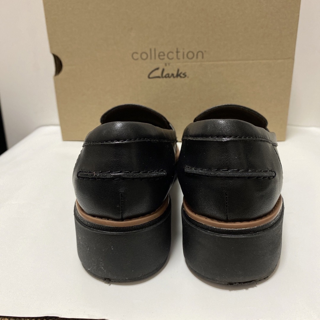 Clarks(クラークス)の箱付/美品　クラークス　シャロングレイシー　39.5 25㎝ レディースの靴/シューズ(ローファー/革靴)の商品写真