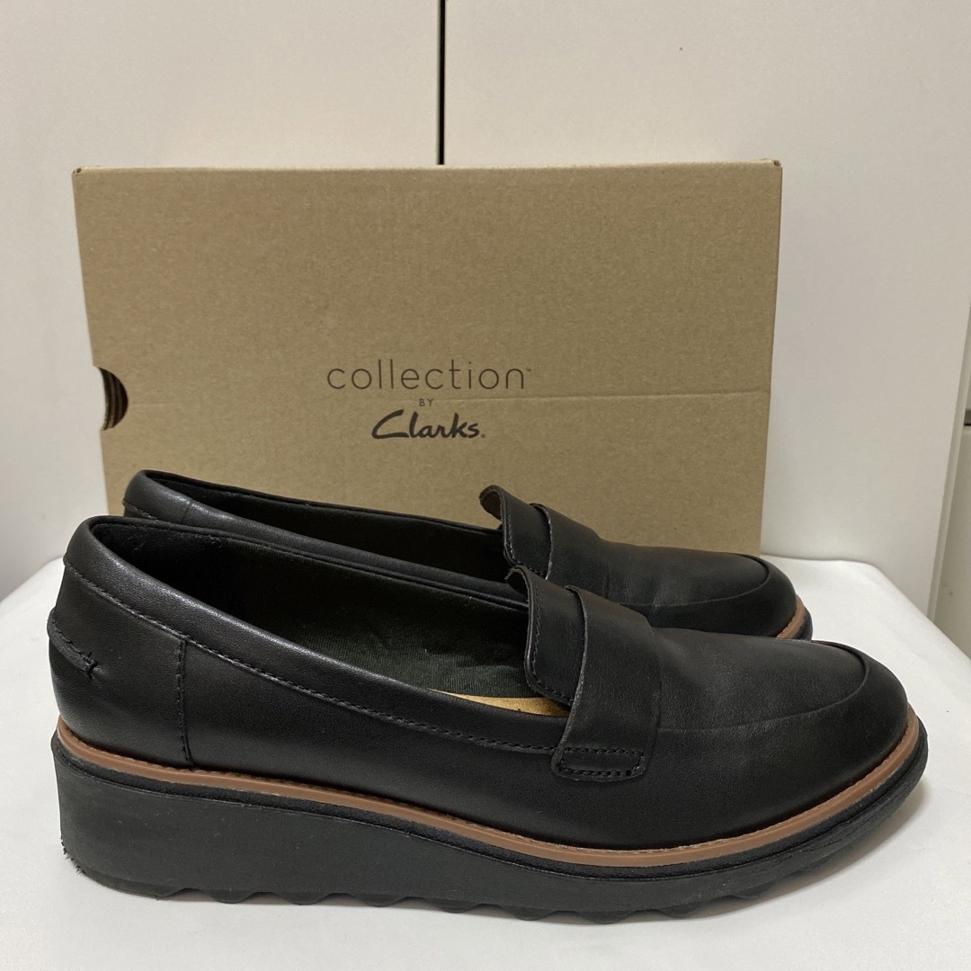 Clarks(クラークス)の箱付/美品　クラークス　シャロングレイシー　39.5 25㎝ レディースの靴/シューズ(ローファー/革靴)の商品写真