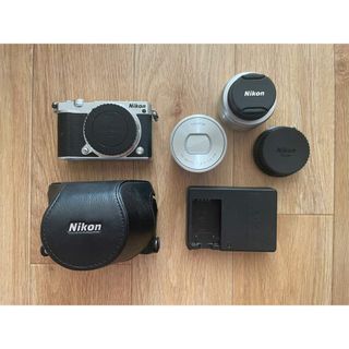 ニコン(Nikon)のNikon  ミラーレス一眼カメラ Nikon 1 J5 1 パワーズームレンズ(ミラーレス一眼)