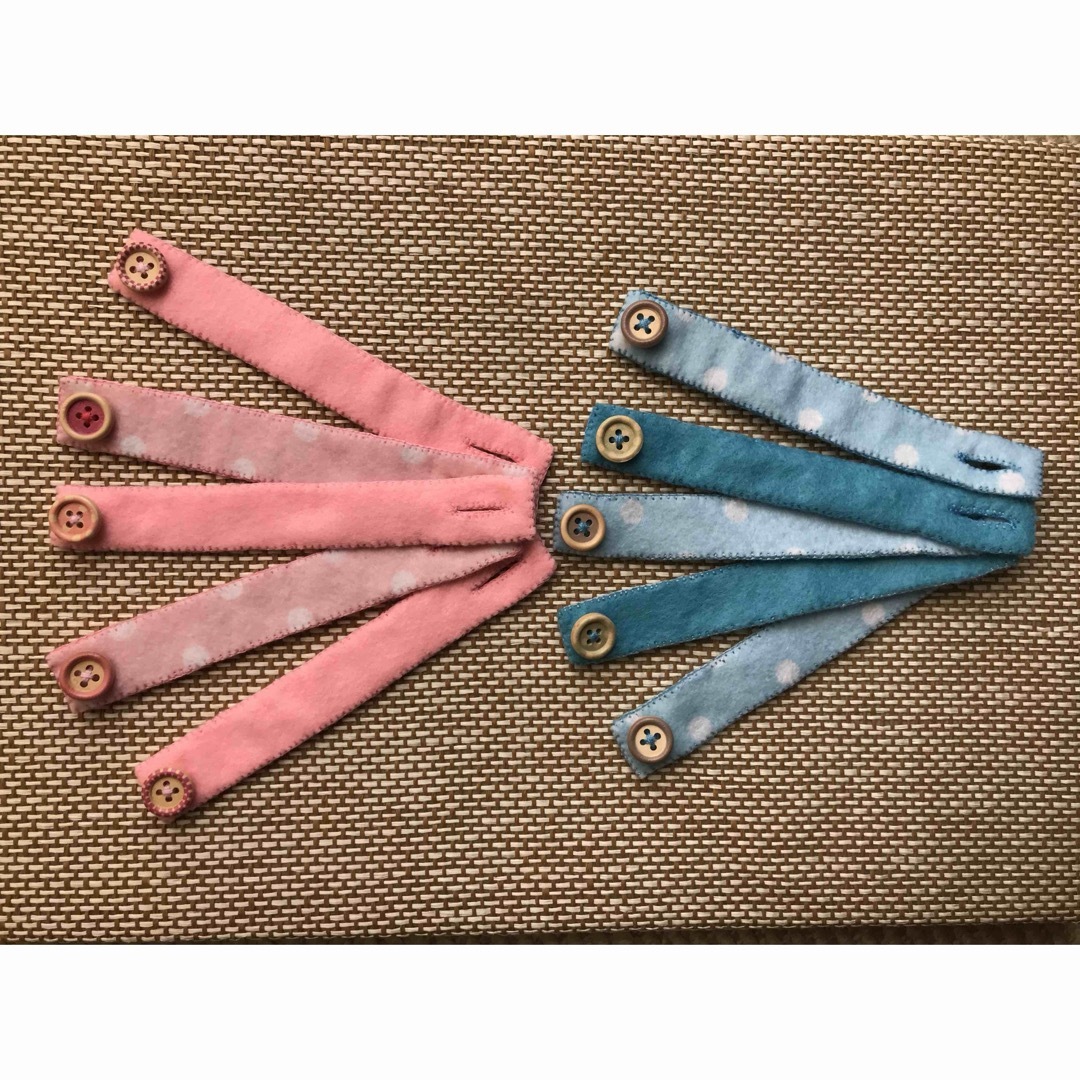 ボタンつなぎMIX☆知育玩具☆ハンドメイド　フェルト キッズ/ベビー/マタニティのおもちゃ(知育玩具)の商品写真