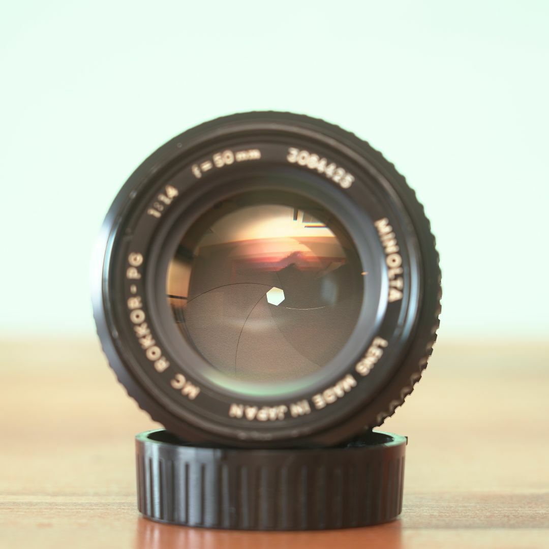 KONICA MINOLTA(コニカミノルタ)のミノルタ MC ROKKOR-PG 50mm f1.4 オールドレンズ #425 スマホ/家電/カメラのカメラ(レンズ(単焦点))の商品写真