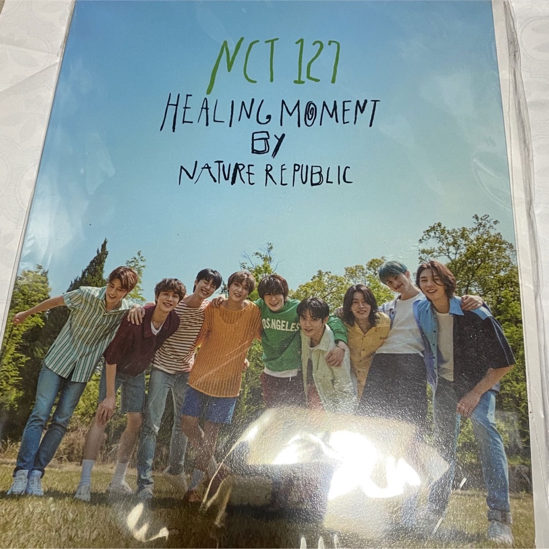 韓国アイドル本　NCT127  エンタメ/ホビーのタレントグッズ(アイドルグッズ)の商品写真