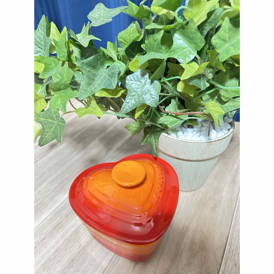 LE CREUSET(ルクルーゼ)の【中古品】ルクルーゼ　ハート型ココット インテリア/住まい/日用品のキッチン/食器(食器)の商品写真