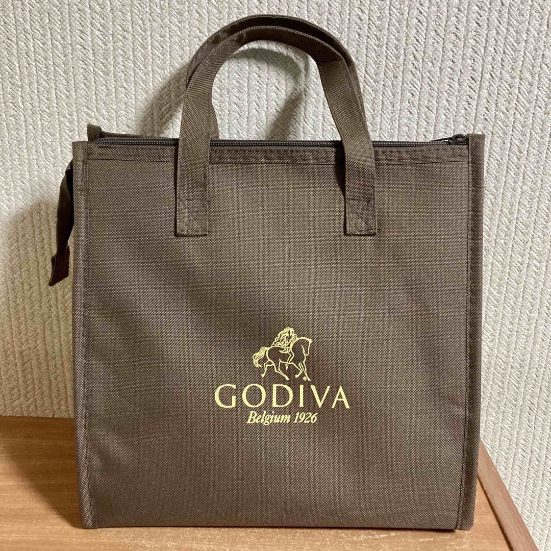 GODIVA(ゴディバ)のGODIVA 保冷バッグ インテリア/住まい/日用品のキッチン/食器(弁当用品)の商品写真