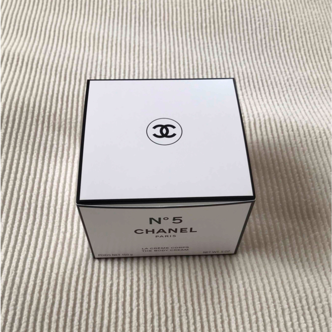 CHANEL(シャネル)のシャネル　空容器　No5ボディクリーム　フェイスパウダー　空箱　CHANEL コスメ/美容のボディケア(その他)の商品写真