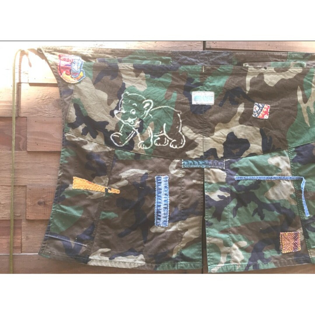 米軍　カモフラージュ　リメイク　エプロン　LADYS　サンプル　US.ARMY レディースのレディース その他(その他)の商品写真