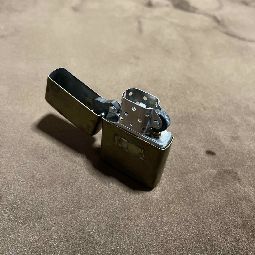 ZIPPO(ジッポー)のzippo  ゴールド メンズのファッション小物(タバコグッズ)の商品写真