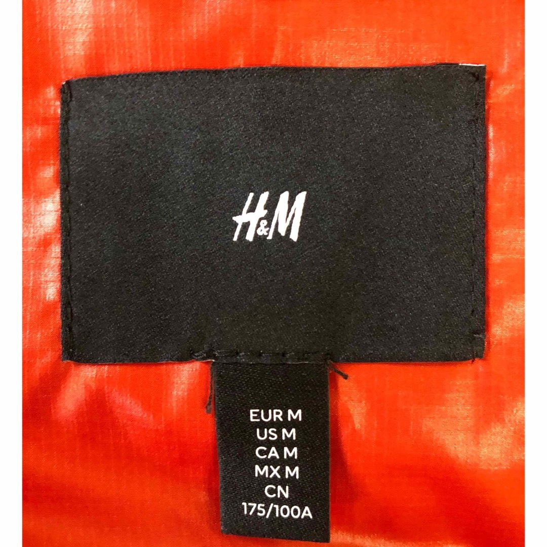 H&M(エイチアンドエム)の新品 H&M キルティング ベスト M メンズのジャケット/アウター(ダウンベスト)の商品写真