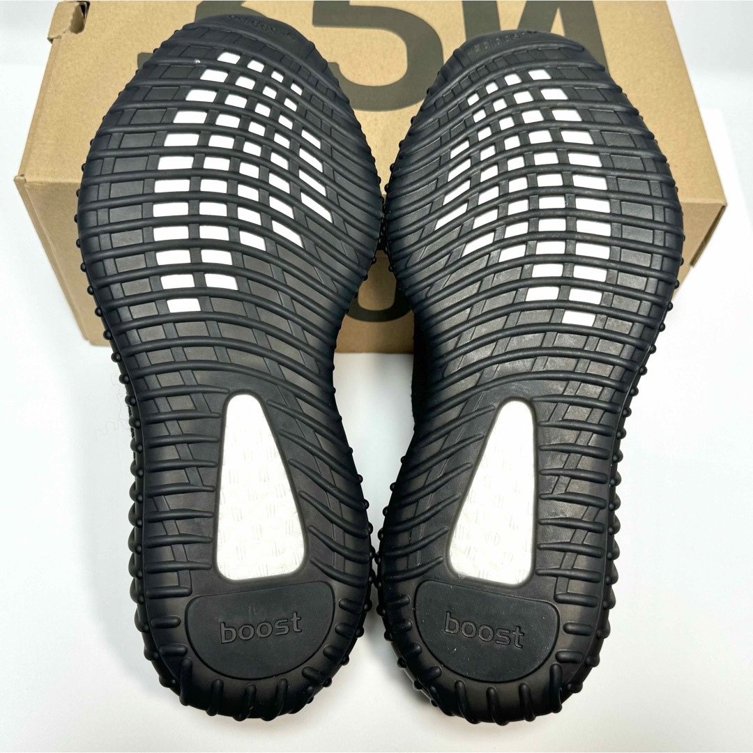 YEEZY（adidas）(イージー)のまこ⭐️鑑定士様 専用 アディダス イージーブースト 350 V2 オニキス メンズの靴/シューズ(スニーカー)の商品写真