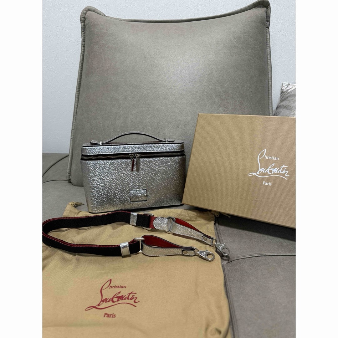 【定価21.4万円】　極美品　ユニセックス　クリスチャンルブタン　2wayバッグ メンズのバッグ(ショルダーバッグ)の商品写真