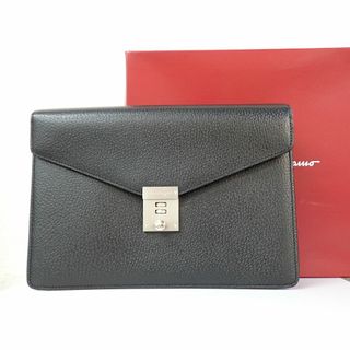 Salvatore Ferragamo - サルバトーレフェラガモ　レザー　クラッチバッグ　ブラック　箱付き