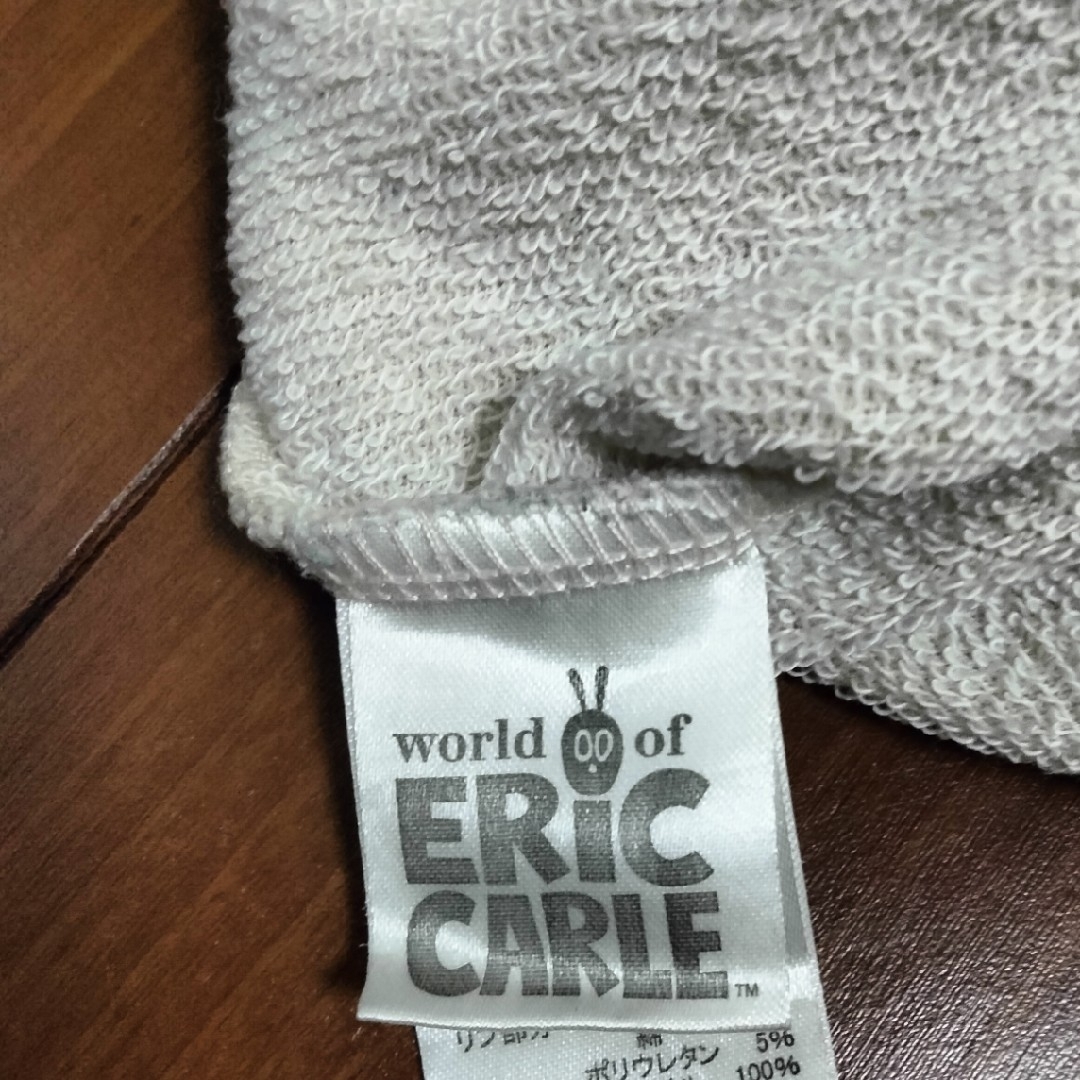 ERIC CARLE(エリックカール)のエリック・カール　はらぺこあおむし　トレーナー　100 キッズ/ベビー/マタニティのキッズ服男の子用(90cm~)(Tシャツ/カットソー)の商品写真