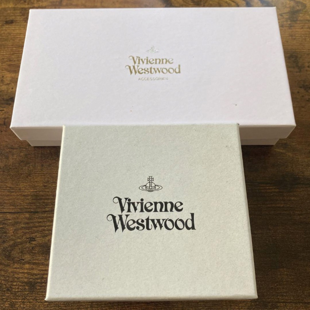 Vivienne Westwood(ヴィヴィアンウエストウッド)のVivienne Westwood 空箱 2つセット レディースのバッグ(ショップ袋)の商品写真