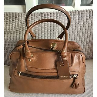 ジェイアンドエムデヴィッドソン(J&M DAVIDSON)のJ & M   DAVIDSON VIVI. お値下げ(ハンドバッグ)