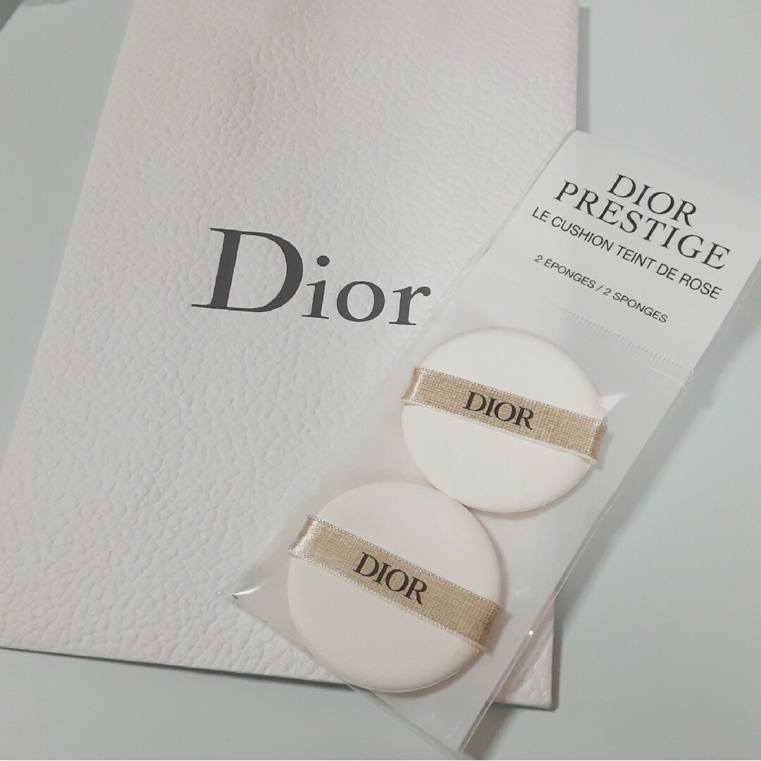 Dior(ディオール)の新品　Dior（ディオール）プレステージ　スポンジ・パフ コスメ/美容のメイク道具/ケアグッズ(パフ・スポンジ)の商品写真