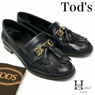 トッズ(TOD'S)の【美品】トッズ　タッセル　ローファー　黒　ブラック　レザー　革靴　ヒール(ローファー/革靴)