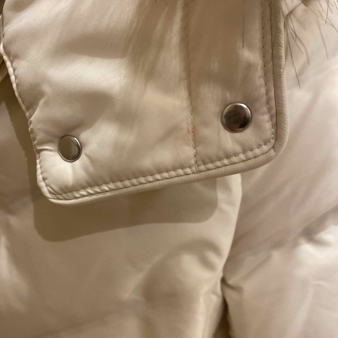 ZARA(ザラ)のZARA 白ダウン レディースのジャケット/アウター(ダウンジャケット)の商品写真