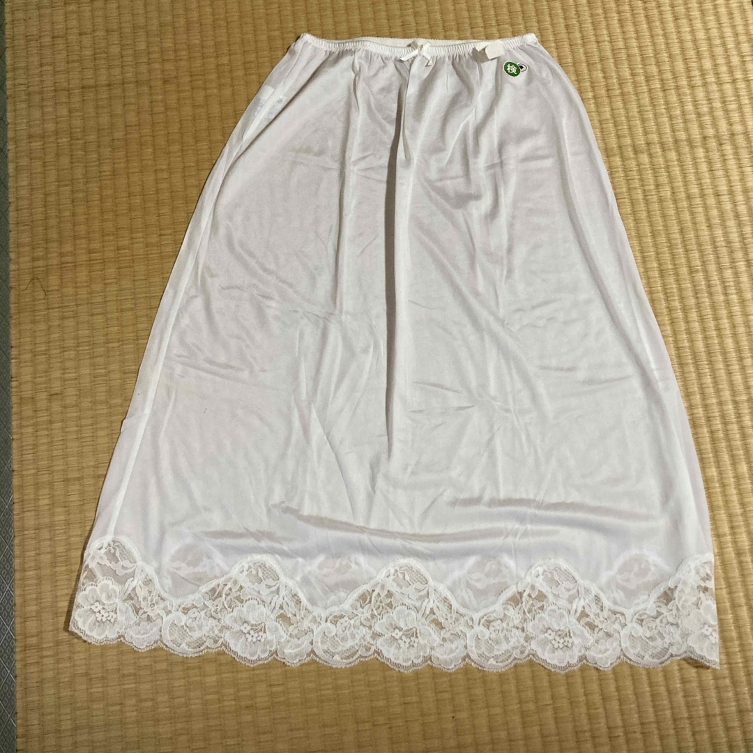 くろちゃん様専用　白のペチコート レディースの下着/アンダーウェア(その他)の商品写真