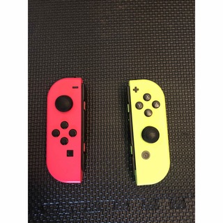 ニンテンドースイッチ(Nintendo Switch)のNintendo Switch用コントローラー　純正ピンク黄色セット一部junk(家庭用ゲーム機本体)