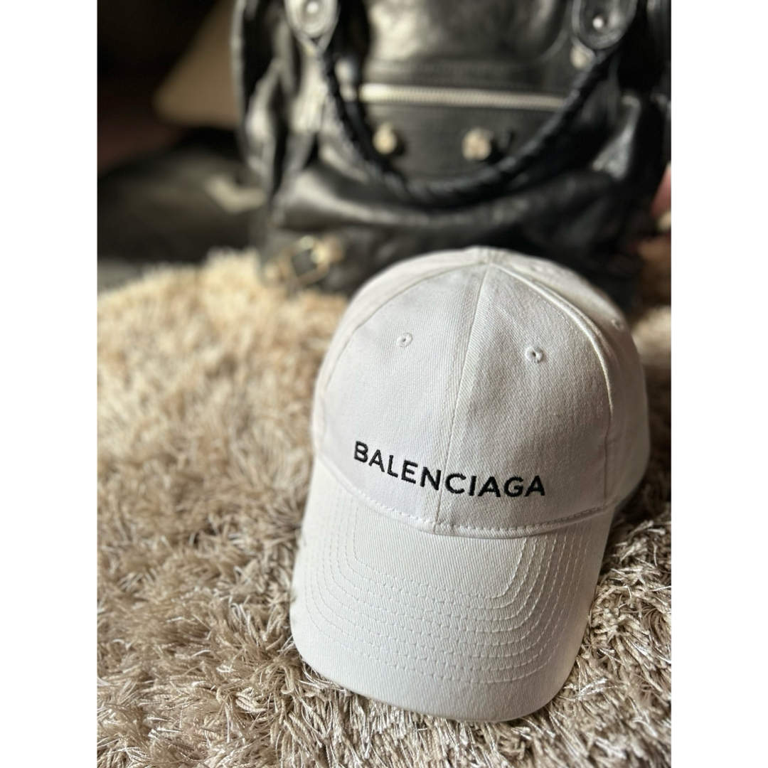 【超美品】BALENCIAGA バレンシアガ キャップ 正規品 WHITE