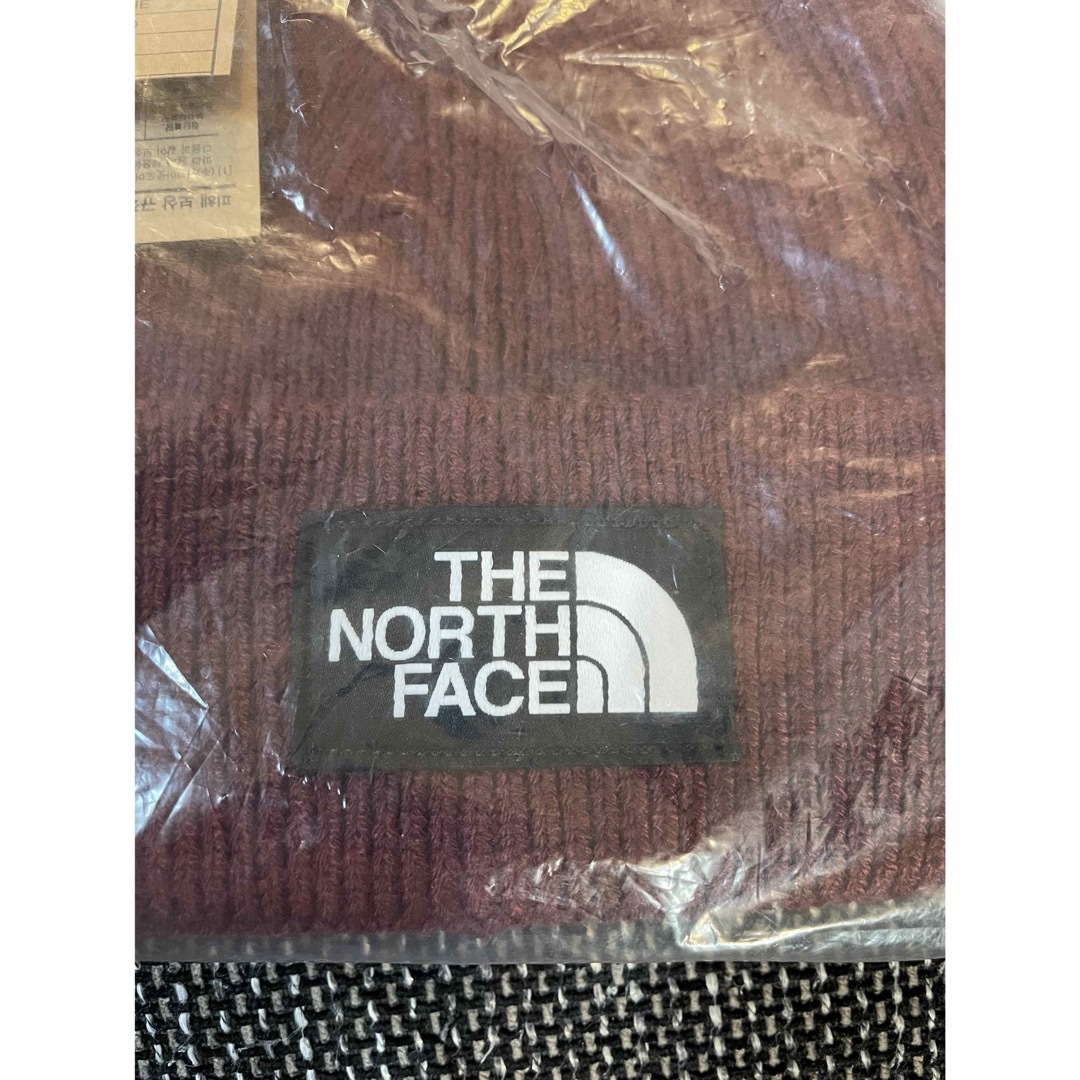 THE NORTH FACE(ザノースフェイス)の【新品】ノースフェイス★ビーニー帽★ダークレッド メンズの帽子(ニット帽/ビーニー)の商品写真