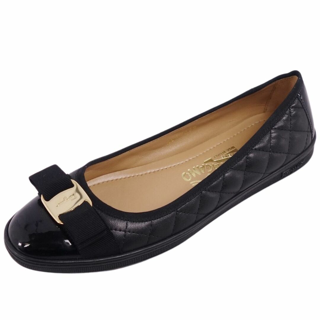 美品 サルヴァトーレ フェラガモ Salvatore Ferragamo パンプス フラット ヴァラ キルティング レザー シューズ レディース 7.5M(25cm相当) ブラック | フリマアプリ ラクマ 美品 サルヴァトーレ フェラガモ Salvatore Ferragamo パンプス フラット ヴァラ キルティング レザー シューズ レディース 7.5M(25cm相当) ブラック | フリマアプリ ラクマ
