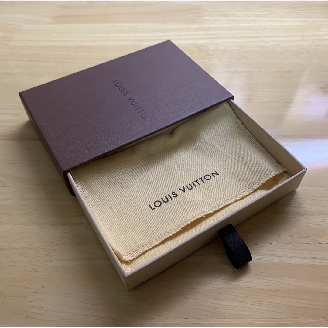LOUIS VUITTON(ルイヴィトン)のLOUIS VUITTON    箱 レディースのバッグ(ショップ袋)の商品写真