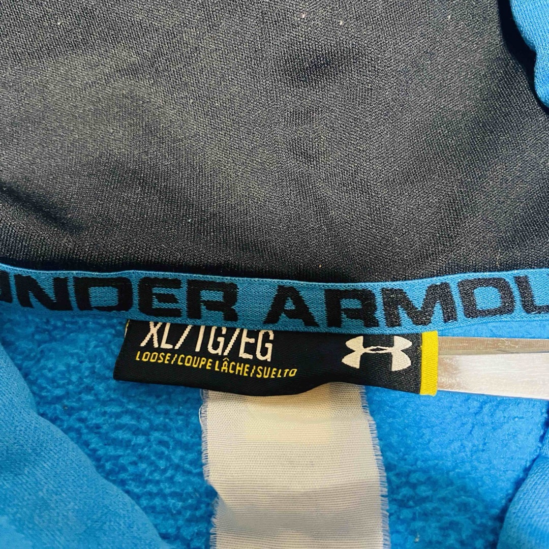 UNDER ARMOUR(アンダーアーマー)の難あり値下げしました☆アンダーアーマー　メンズパーカー　XL 裏起毛 メンズのトップス(パーカー)の商品写真