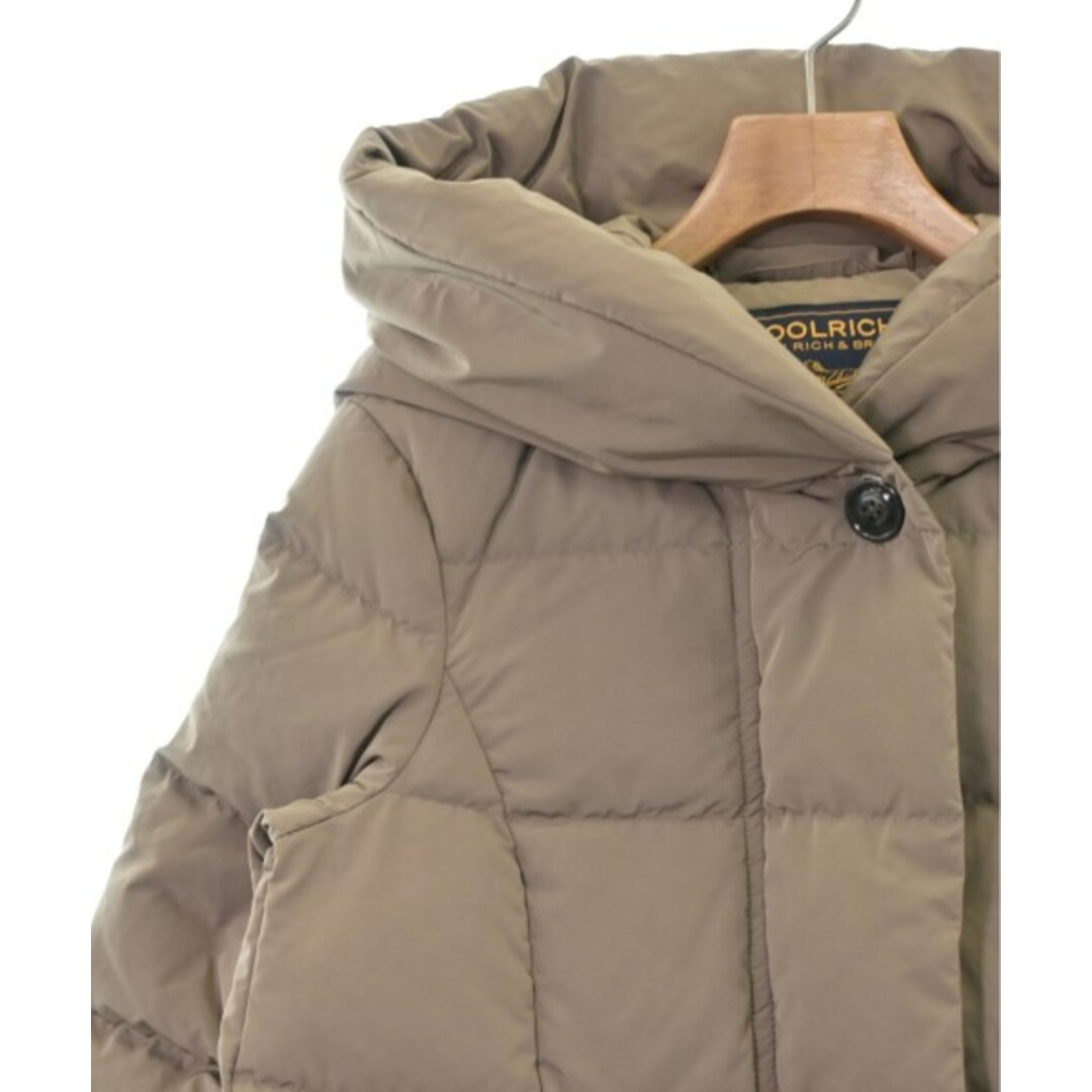 WOOLRICH(ウールリッチ)のWOOLRICH ウールリッチ ダウンコート XS ベージュ 【古着】【中古】 レディースのジャケット/アウター(ダウンコート)の商品写真