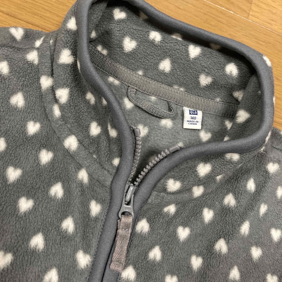 UNIQLO(ユニクロ)のユニクロ　フリース　140 キッズ/ベビー/マタニティのキッズ服女の子用(90cm~)(ジャケット/上着)の商品写真